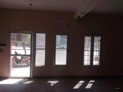 Oficinas y Locales Alquiler Santiago Del Estero Alquilo Local Comercial Aguirre (s) al 2600